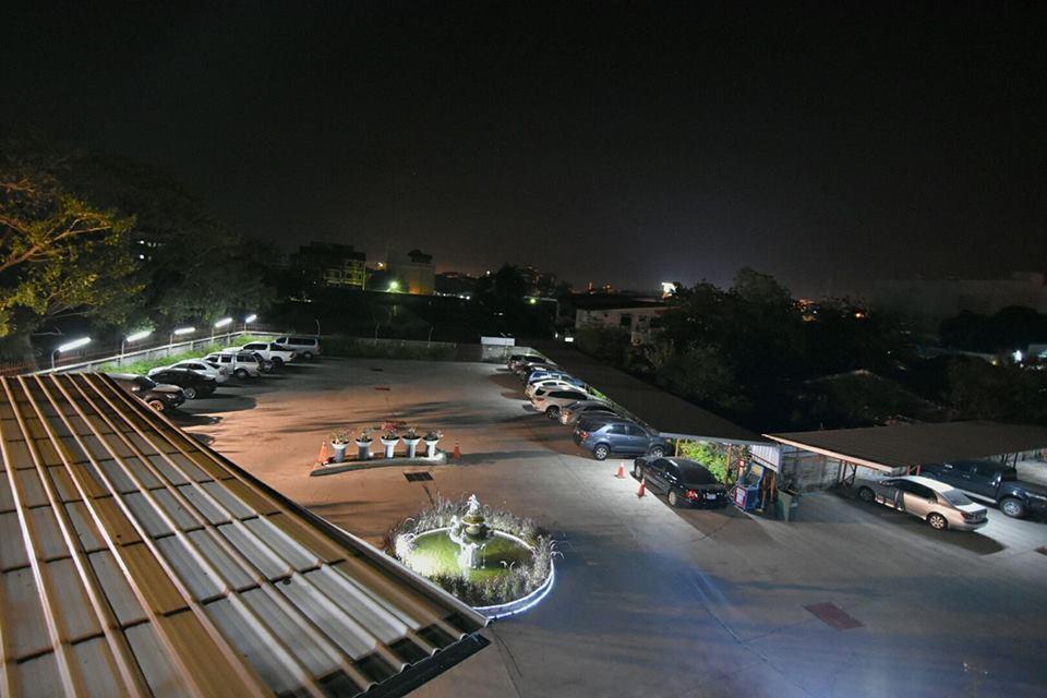 Hotel Chuan Chom The High Resort Saraburi - Sha Plus Exteriör bild